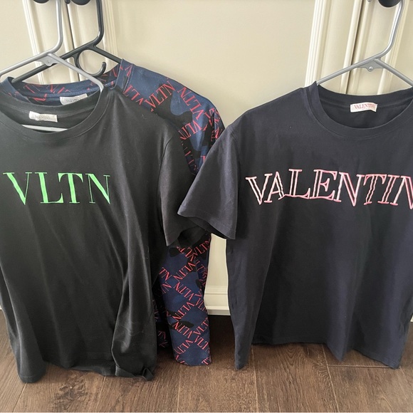 Men’s Valentino T-shirt - Picture 3 of 3